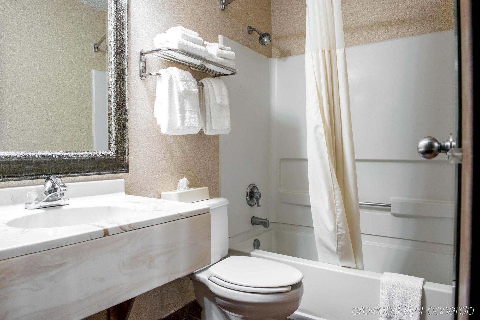 Quality Inn Мідвілл Екстер'єр фото